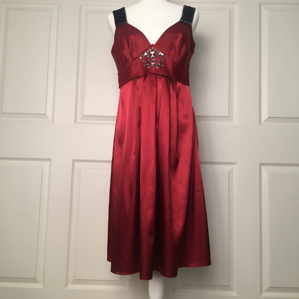 SIMPLY VERA Vera Wang Red Dress w/ Embellishments